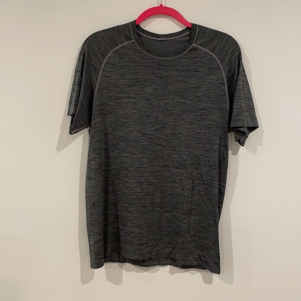 Men’s Lululemon Tee